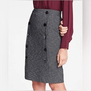 Ann Taylor Button Knit Pencil Skirt in Chevron